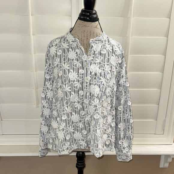 Pilcro THE WHITNEY TRAPEZE STRIPED FLORAL BUTTON Top IVORY - Picture 1 of 12